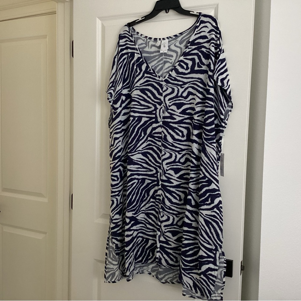 Anne Cole Blue and White Zebra Cover-Up - NWT - Size 18/20
